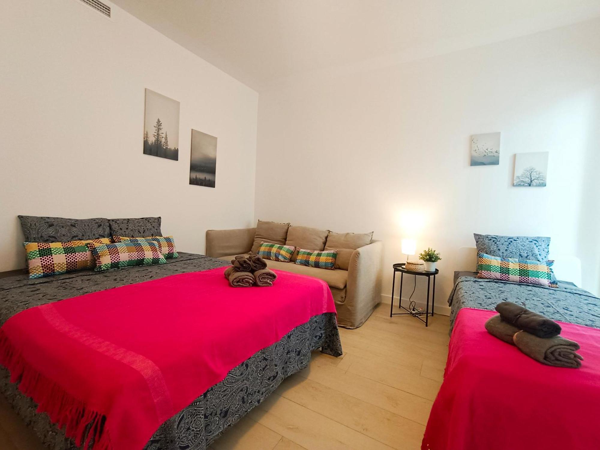 Oasis Rooms Barcelona - By Ronda Universidad Exterior photo